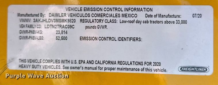 image for item ER4722 2021 Freightliner Cascadia 126 semi truck