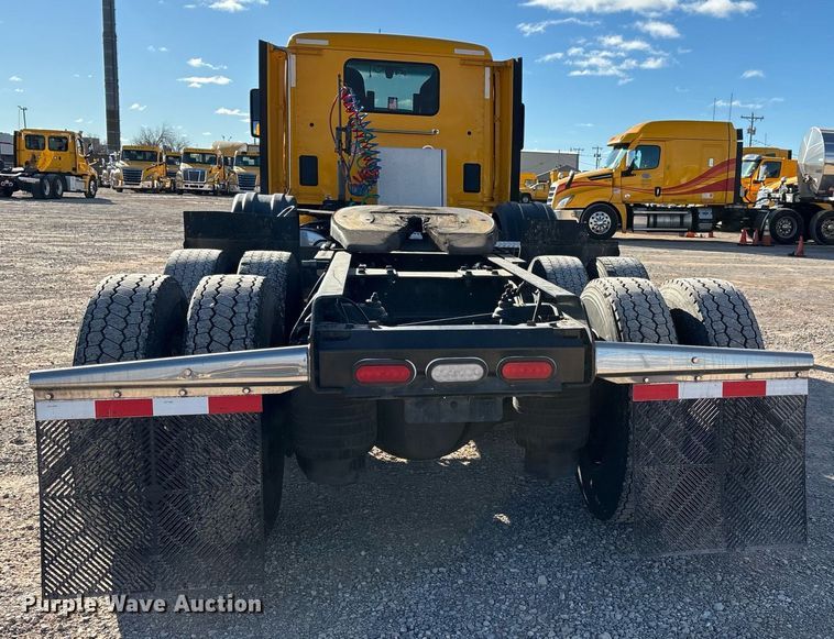 image for item ER4723 2021 Kenworth T680 semi truck