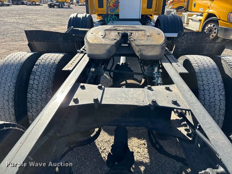 image for item ER4723 2021 Kenworth T680 semi truck