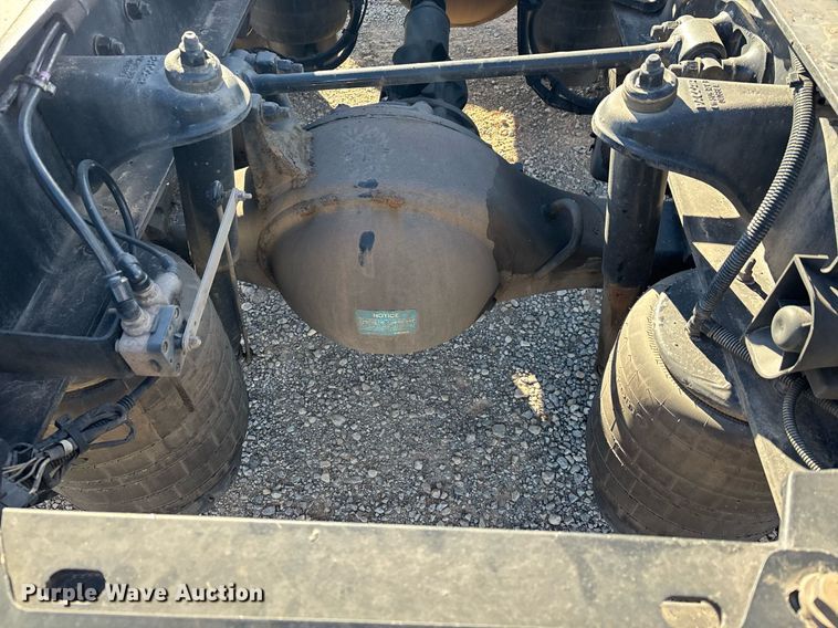 image for item ER4723 2021 Kenworth T680 semi truck