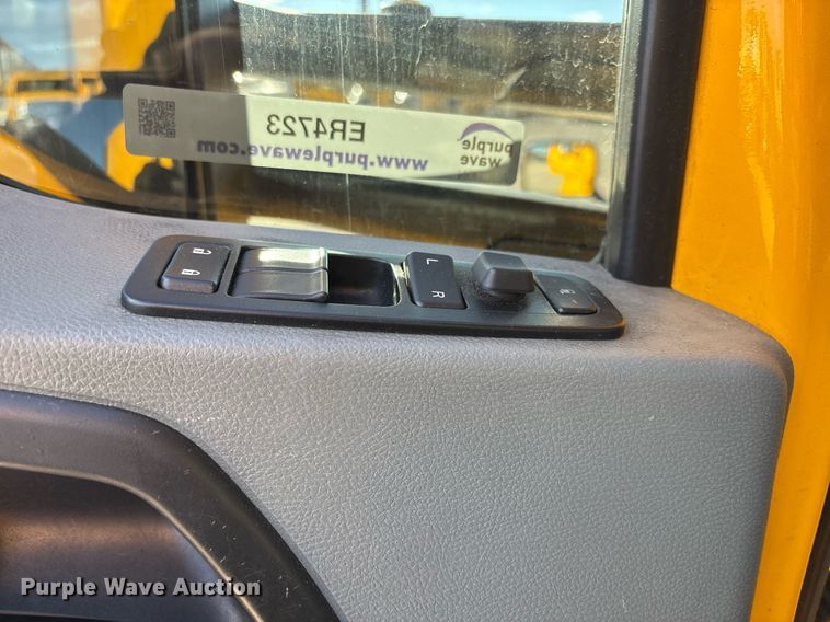 image for item ER4723 2021 Kenworth T680 semi truck