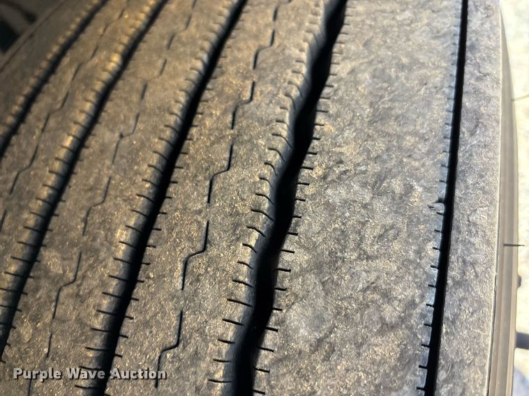 image for item ER4723 2021 Kenworth T680 semi truck