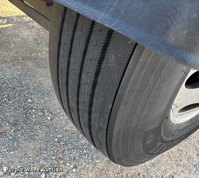 image for item ER4723 2021 Kenworth T680 semi truck