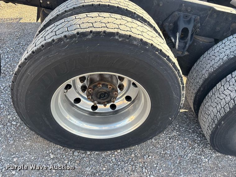 image for item ER4723 2021 Kenworth T680 semi truck