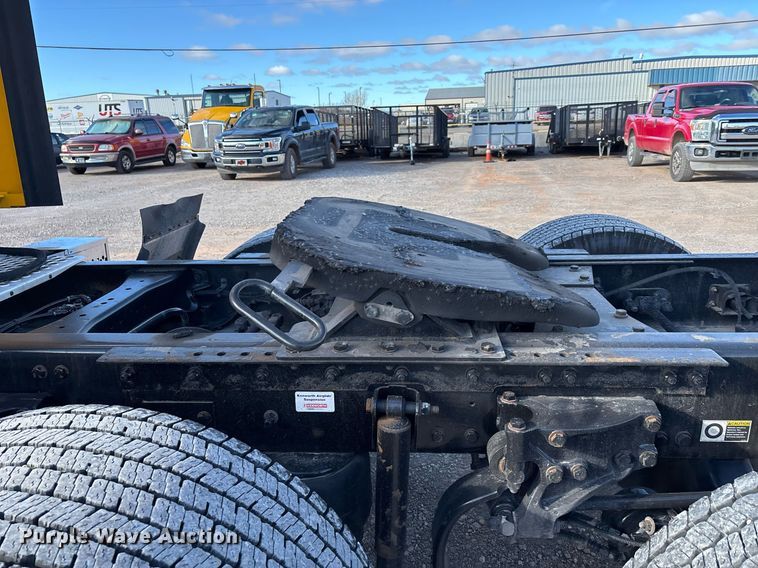 image for item ER4724 2020 Kenworth T680 semi truck