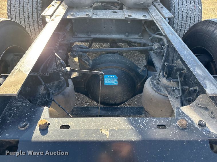 image for item ER4724 2020 Kenworth T680 semi truck