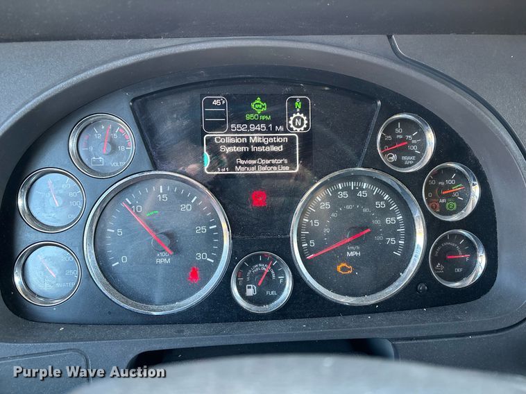 image for item ER4724 2020 Kenworth T680 semi truck