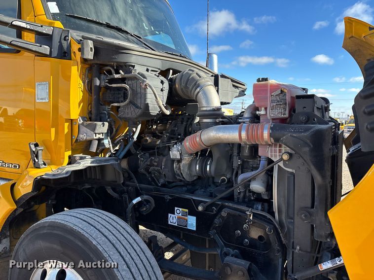 image for item ER4724 2020 Kenworth T680 semi truck