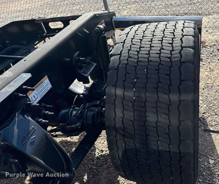 image for item ER4730 2020 Freightliner Cascadia 126 semi truck