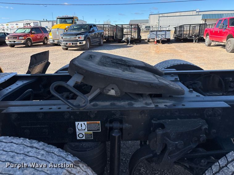 image for item ER4731 2021 Kenworth T680 semi truck