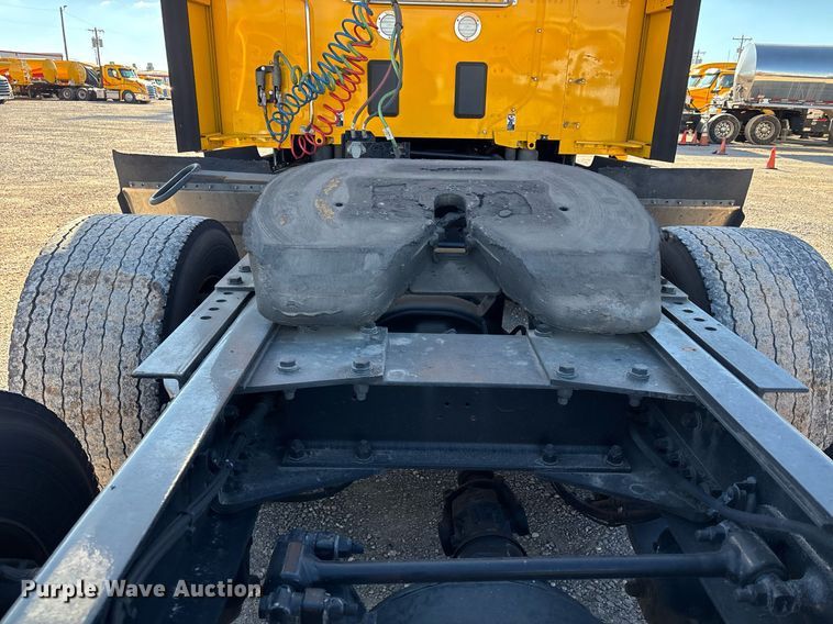 image for item ER4731 2021 Kenworth T680 semi truck