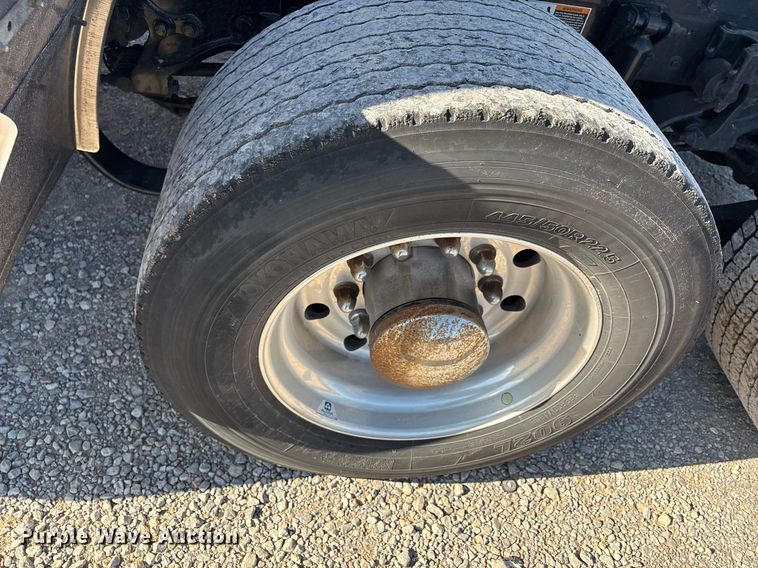 image for item ER4731 2021 Kenworth T680 semi truck