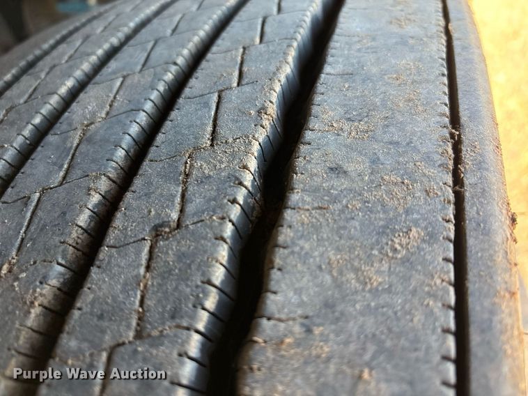 image for item ER4731 2021 Kenworth T680 semi truck