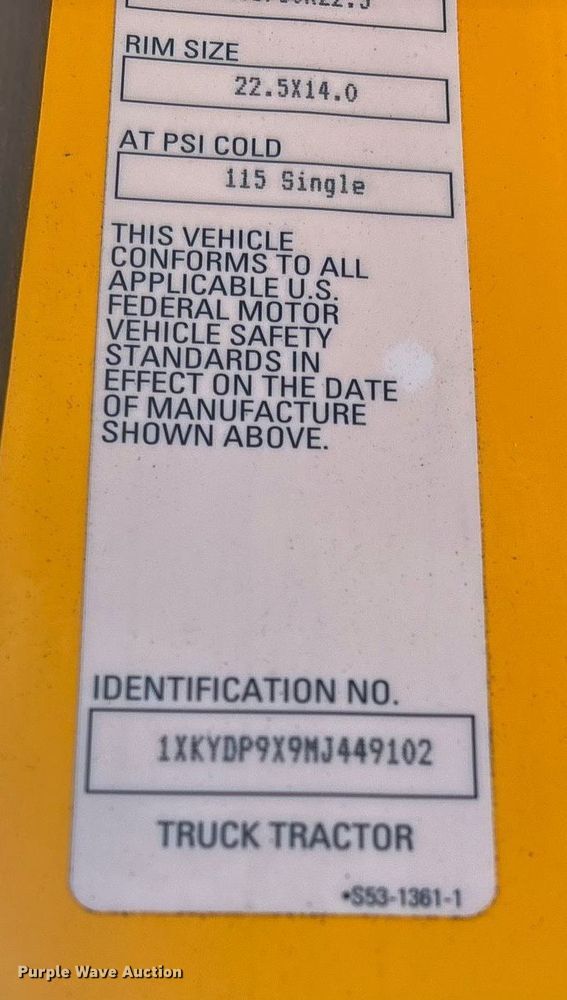 image for item ER4731 2021 Kenworth T680 semi truck