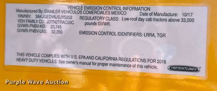 image for item ER4732 2018 Freightliner Cascadia 125 semi truck