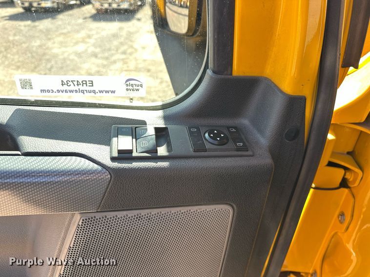 image for item ER4734 2022 Freightliner Cascadia 126 semi truck