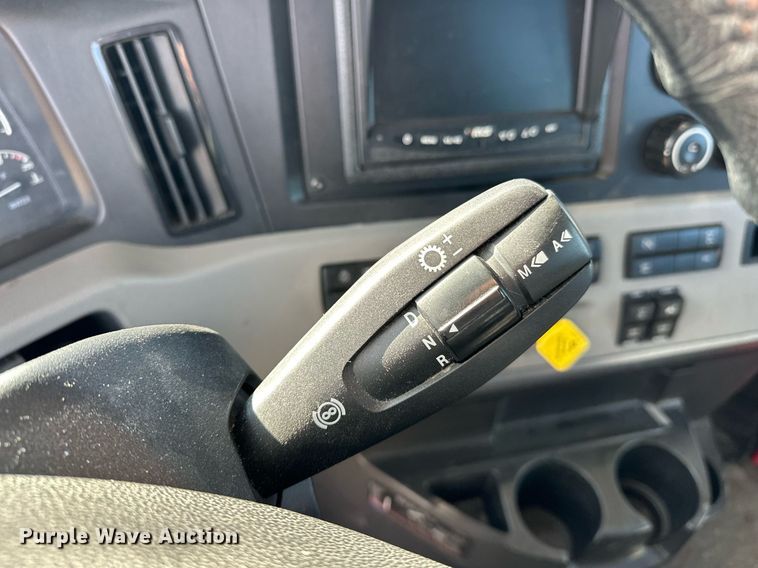 image for item ER4734 2022 Freightliner Cascadia 126 semi truck