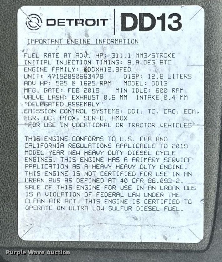 image for item ER4738 2020 Freightliner Cascadia 126 semi truck