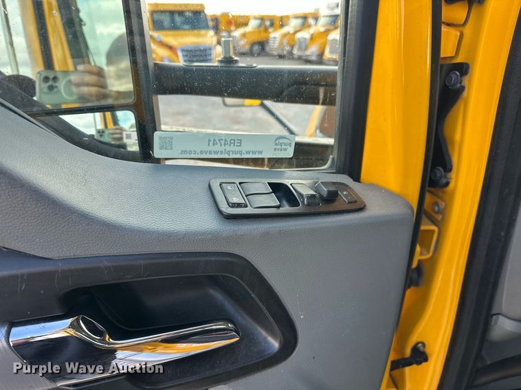 image for item ER4741 2020 Kenworth T680 semi truck