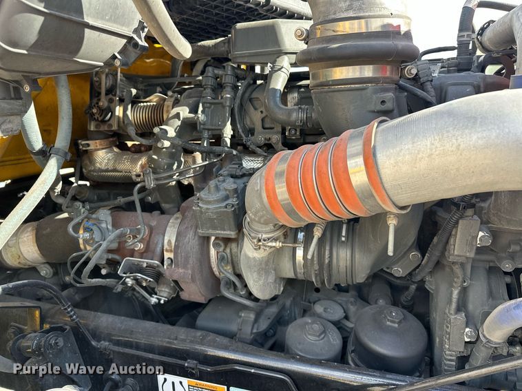 image for item ER4741 2020 Kenworth T680 semi truck