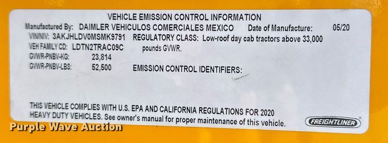 image for item ER4742 2021 Freightliner Cascadia 126 semi truck