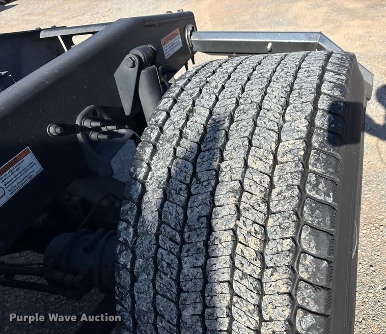 image for item ER4744 2022 Freightliner Cascadia 126 semi truck