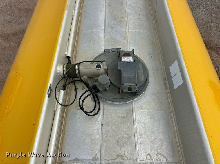 image for item ER4745 2005 Beall BAST-96-3-SB tank trailer