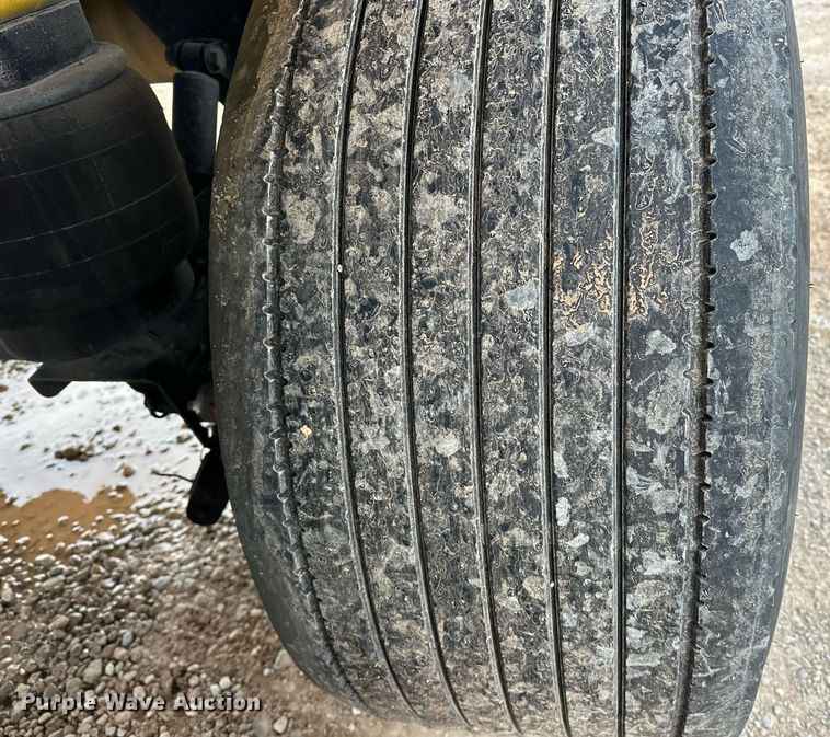 image for item ER4745 2005 Beall BAST-96-3-SB tank trailer