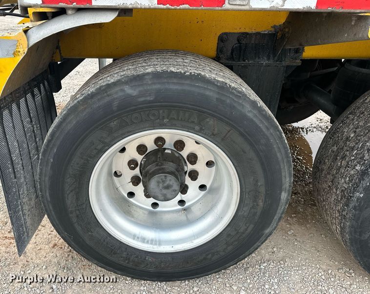 image for item ER4745 2005 Beall BAST-96-3-SB tank trailer