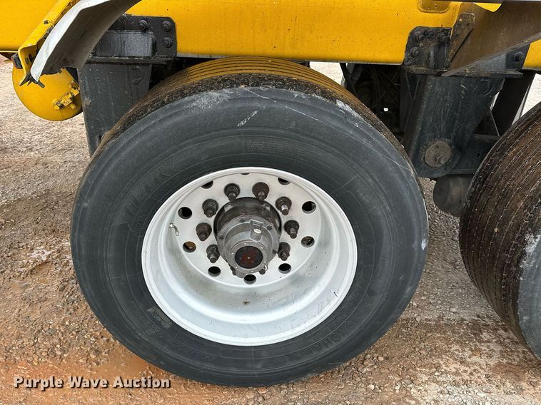 image for item ER4745 2005 Beall BAST-96-3-SB tank trailer