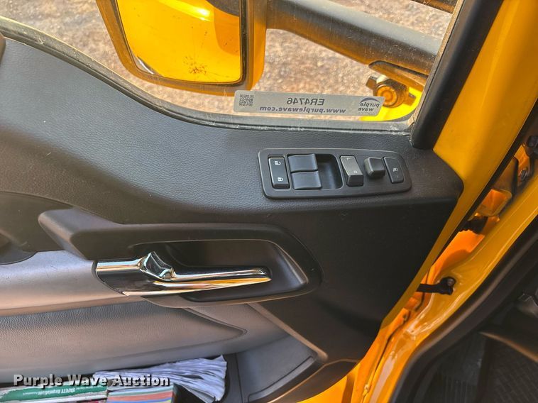 image for item ER4746 2022 Kenworth T680 semi truck