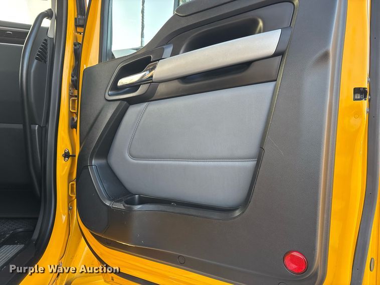 image for item ER4746 2022 Kenworth T680 semi truck