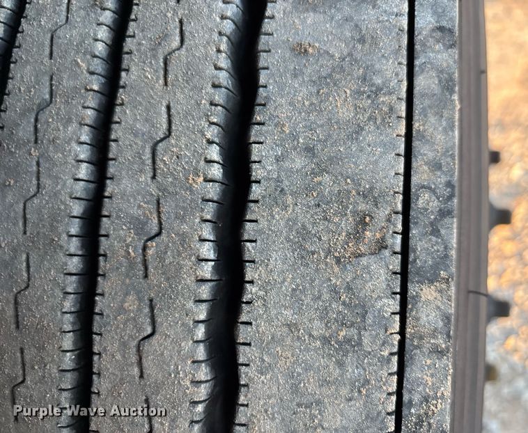 image for item ER4746 2022 Kenworth T680 semi truck