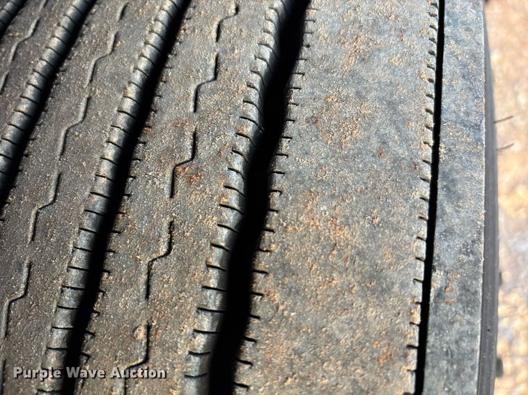 image for item ER4746 2022 Kenworth T680 semi truck