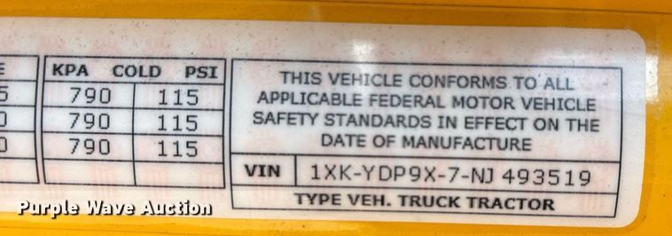 image for item ER4746 2022 Kenworth T680 semi truck