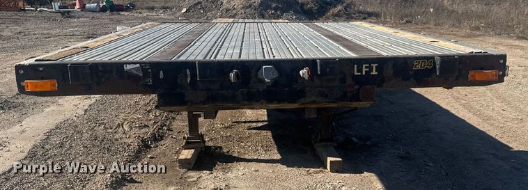 image for item LH9416 2002 Transcraft  DTL-2100 W2 drop deck trailer