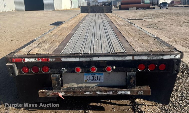 image for item LH9416 2002 Transcraft  DTL-2100 W2 drop deck trailer