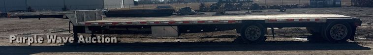 image for item LH9416 2002 Transcraft  DTL-2100 W2 drop deck trailer