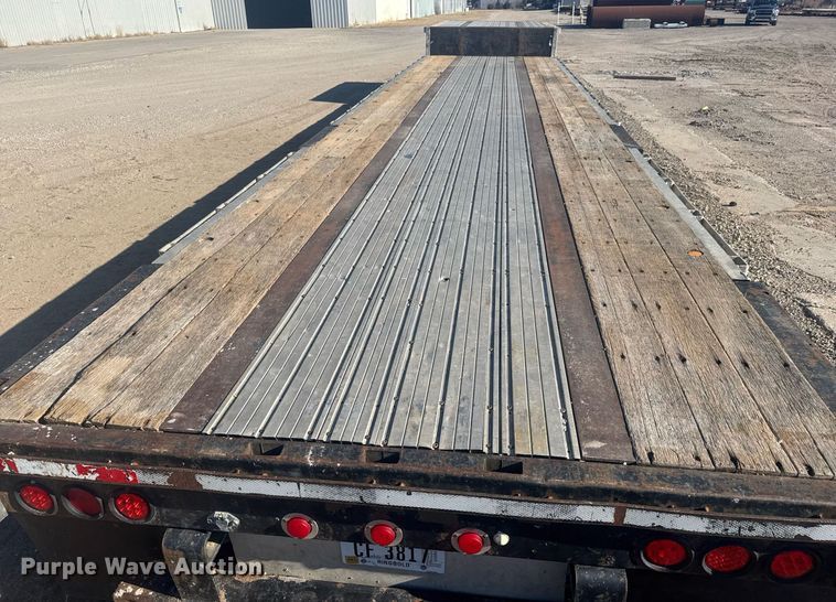 image for item LH9416 2002 Transcraft  DTL-2100 W2 drop deck trailer