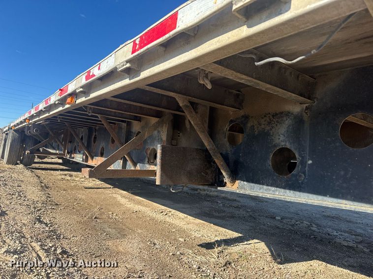 image for item LH9416 2002 Transcraft  DTL-2100 W2 drop deck trailer