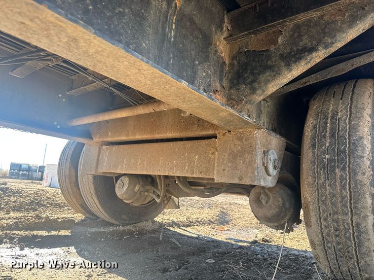 image for item LH9416 2002 Transcraft  DTL-2100 W2 drop deck trailer