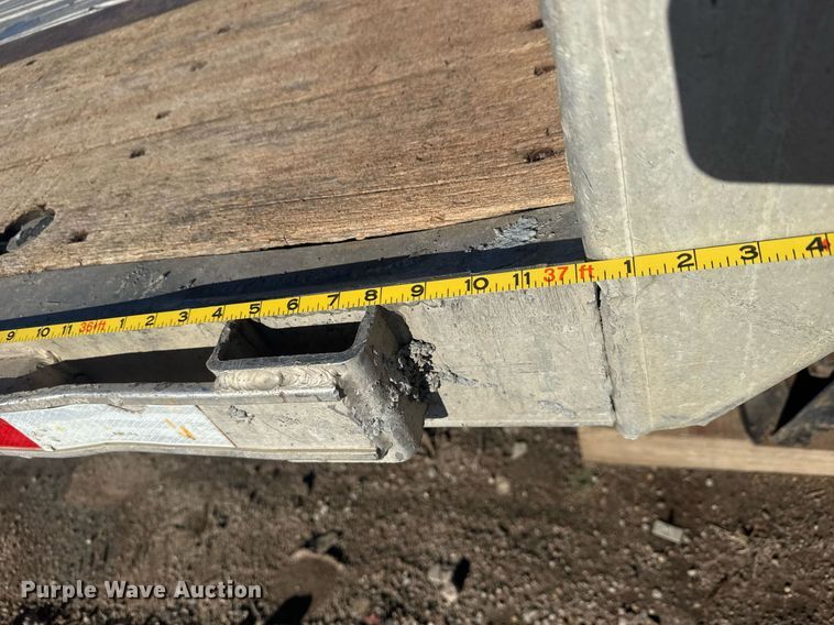 image for item LH9416 2002 Transcraft  DTL-2100 W2 drop deck trailer