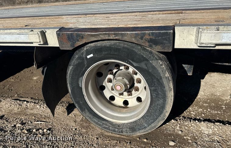 image for item LH9416 2002 Transcraft  DTL-2100 W2 drop deck trailer