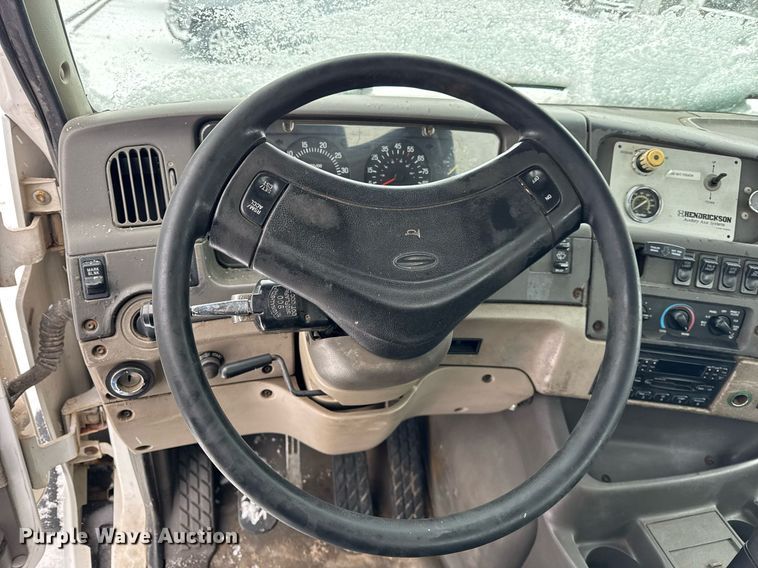 image for item OG9753 2002 Sterling A9500 truck cab and chassis