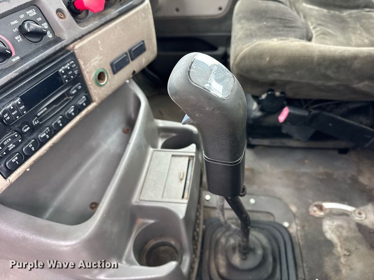 image for item OG9753 2002 Sterling A9500 truck cab and chassis