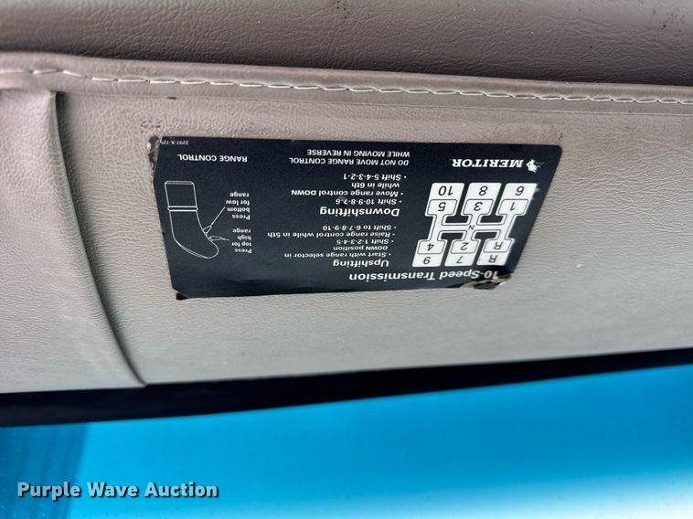 image for item OG9753 2002 Sterling A9500 truck cab and chassis