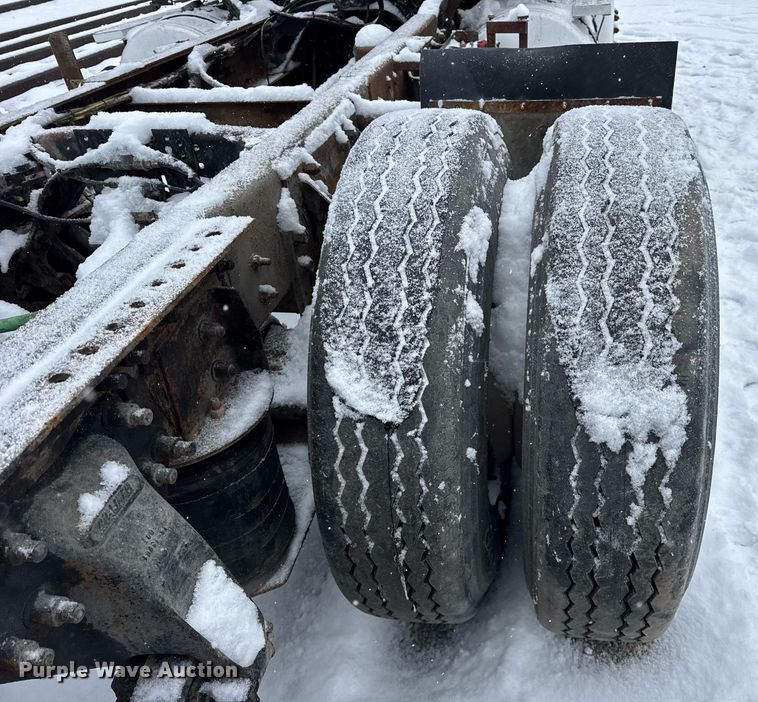 image for item OG9753 2002 Sterling A9500 truck cab and chassis