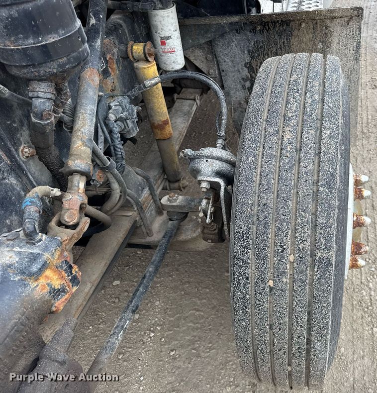 image for item OG9785 2001 Kenworth  T800 semi truck