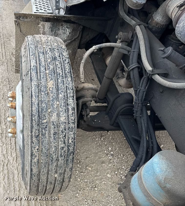 image for item OG9785 2001 Kenworth  T800 semi truck