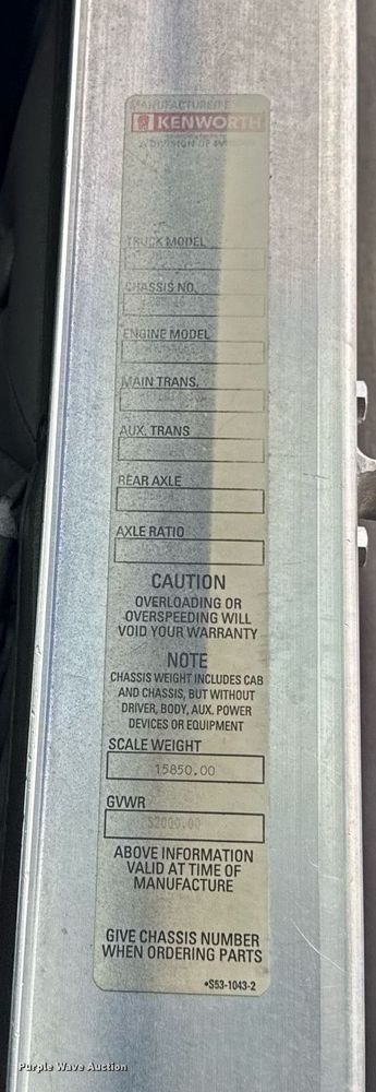 image for item OG9785 2001 Kenworth  T800 semi truck